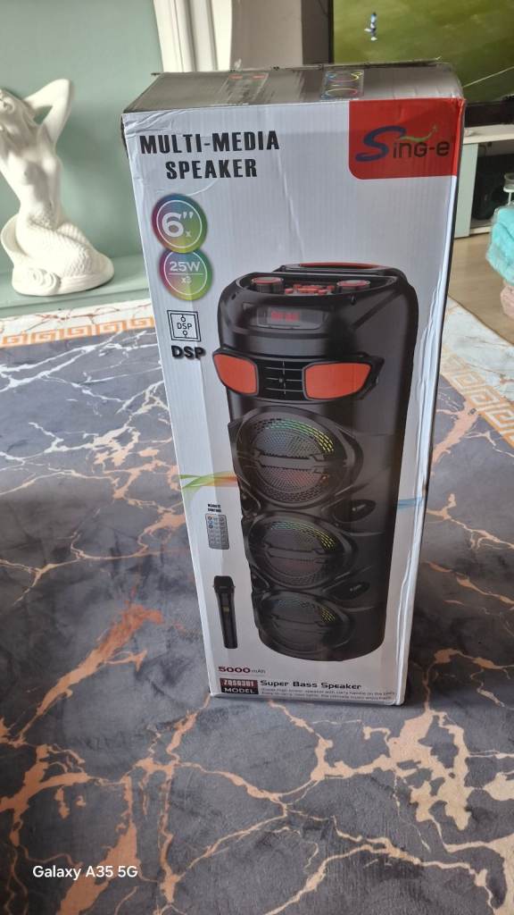 Multi media speaker 