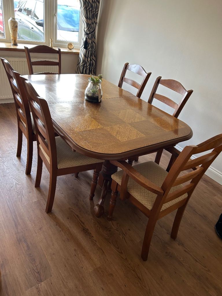 Hardwood Dining Table & 6 Chairs