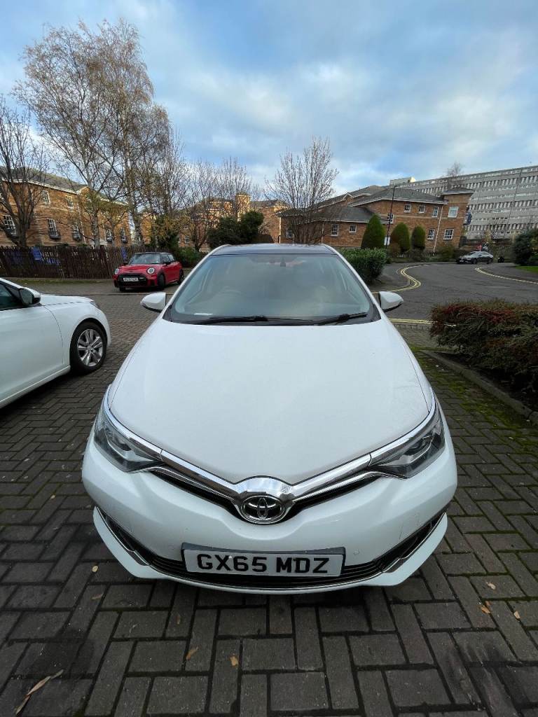 Toyota Auris Excel E180 MK2 2016 1.6L D-4D