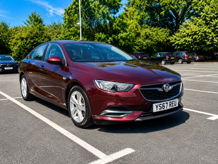 Vauxhall, INSIGNIA, Hatchback, 2017, Manual, 1598 (cc), 5 doors