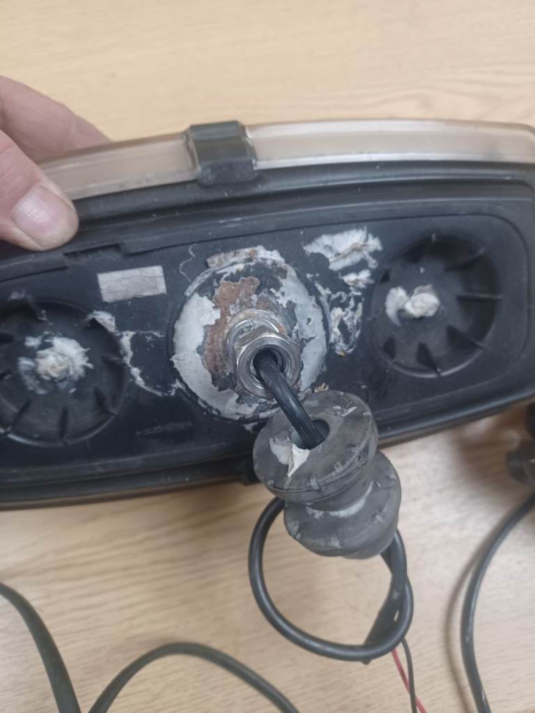 12v recovery lights x3