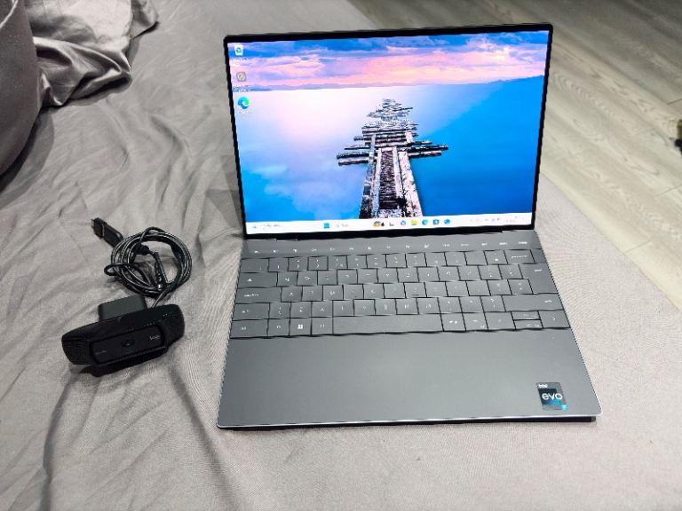 image for DELL XPS 13 PLUS 9320 TOUCHSCREEN LAPTOP OLED 4K I7 12 GEN,512 GB SSD 16GB RAM (CAMERA NOT WORKING)