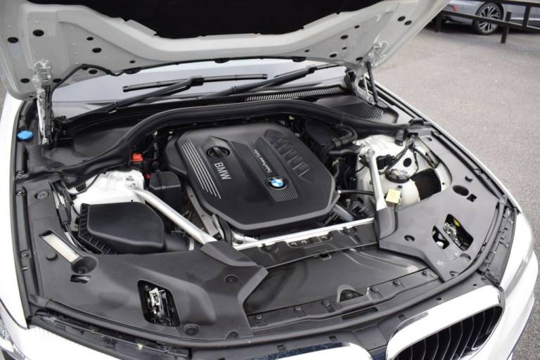 2018 Y BMW 5 SERIES 3.0 530D M SPORT TOURING 5DR DIESEL AUTO EURO 6 (S/S) (265 P