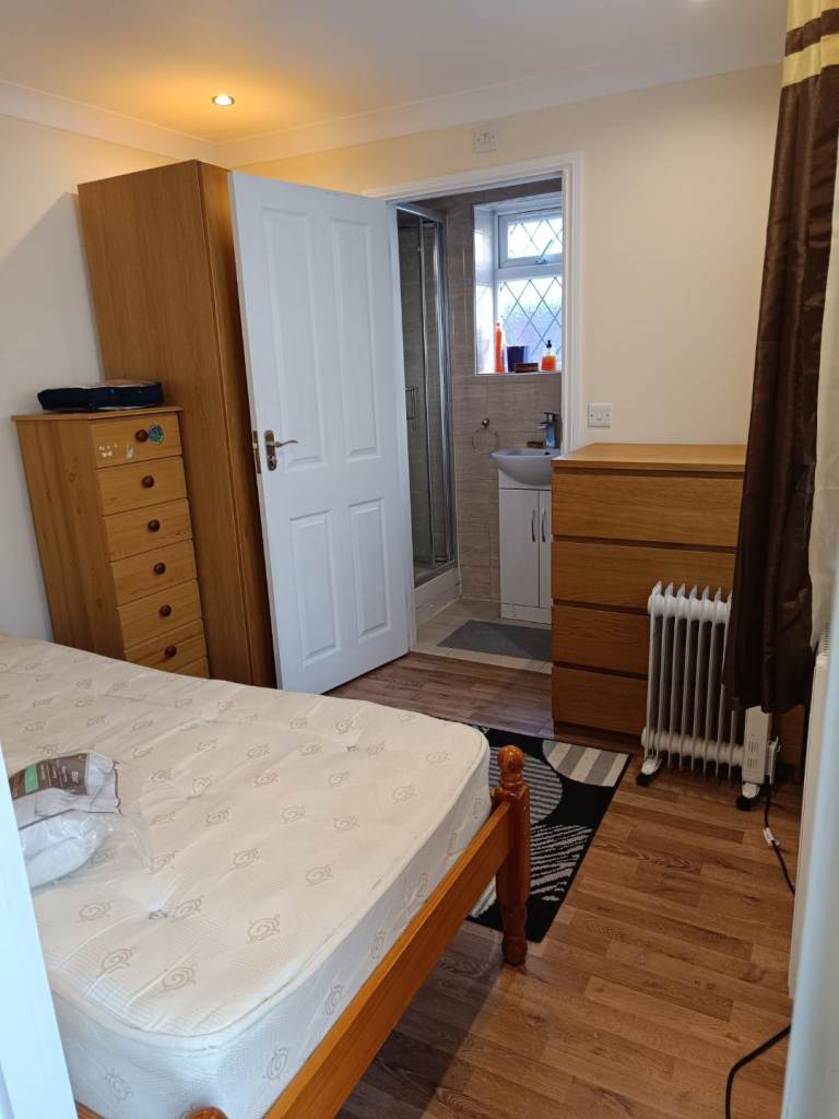 Room with ensuite bathroom and own kitchen