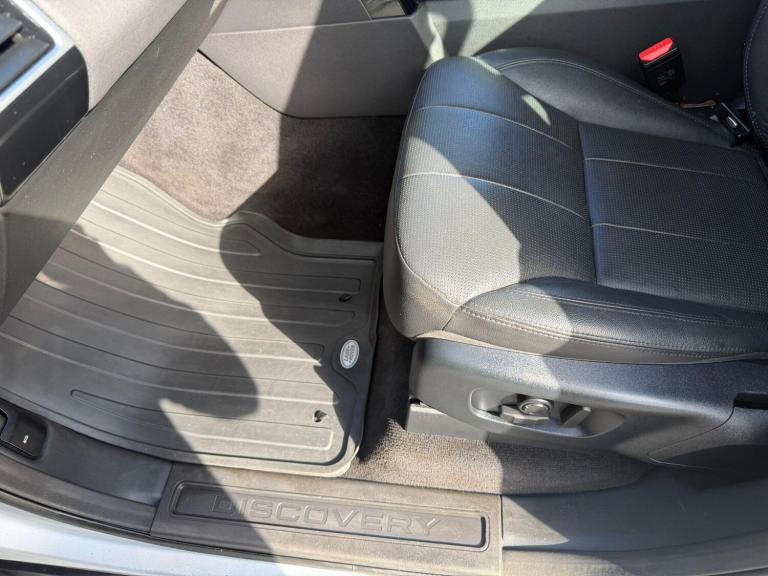 2017 Land Rover Discovery 2.0 SD4 SE 5dr Auto ESTATE DIESEL Automatic