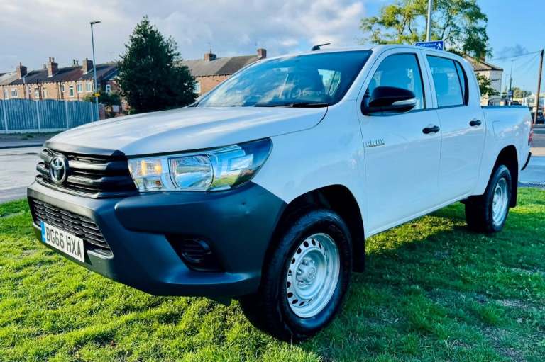 2016 Toyota Hilux Active D/Cab Pick Up 2.4 D-4D PICK UP Diesel Manual