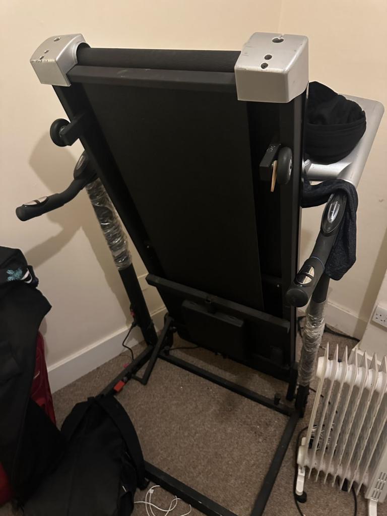 Black Running Machine/Treadmill