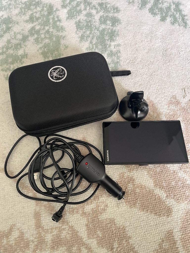 Garmin DriveSmart 55 GPS with Case and Accessories