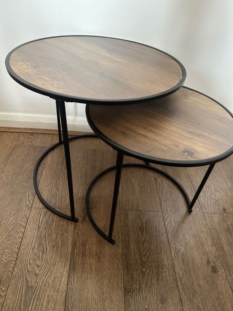 2 Peice coffee table oak 