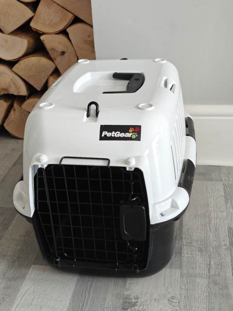 PetGear Plastic Pet Carrier Regular - 18" x 12"