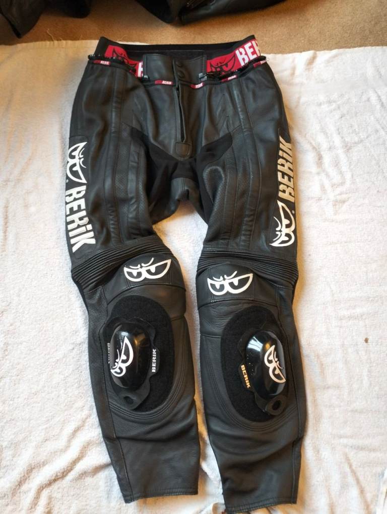 Berik Ls2-8323 2pc Leather Mens Motorcycle Suit Size Medium 32" Waist 42" Chest