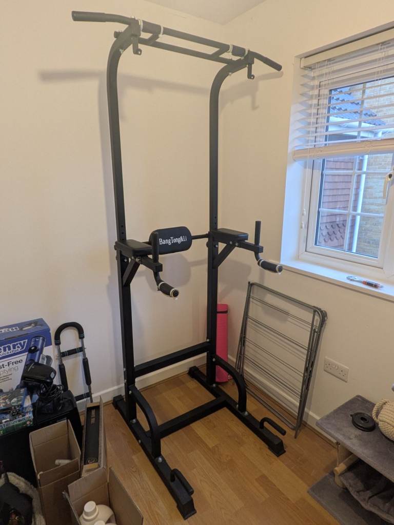 image for Pull up/dips station 