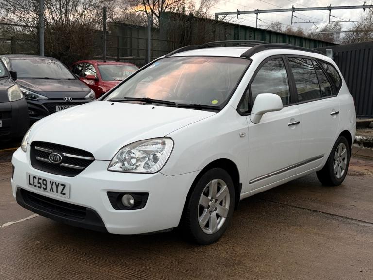 2009 Kia Carens 2.0 GS 5dr MPV Petrol Manual
