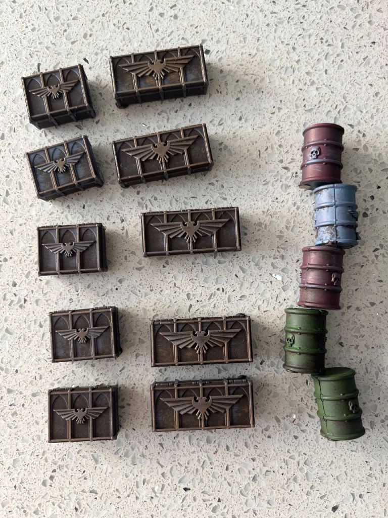 Warhammer 40K Scenery: Imperial Crates & Barrels Set