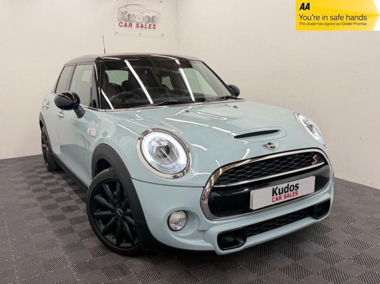 2018 MINI Hatch 2.0 COOPER S 5dr Automatic **ULTRA RARE ICE BLUE** - 23800 MILES  HATCHBACK Petro...