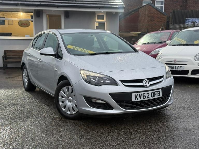 2012 Vauxhall Astra 1.7 CDTi 16V ecoFLEX Exclusiv [130] 5dr [99g/km] HATCHBACK Diesel Manual