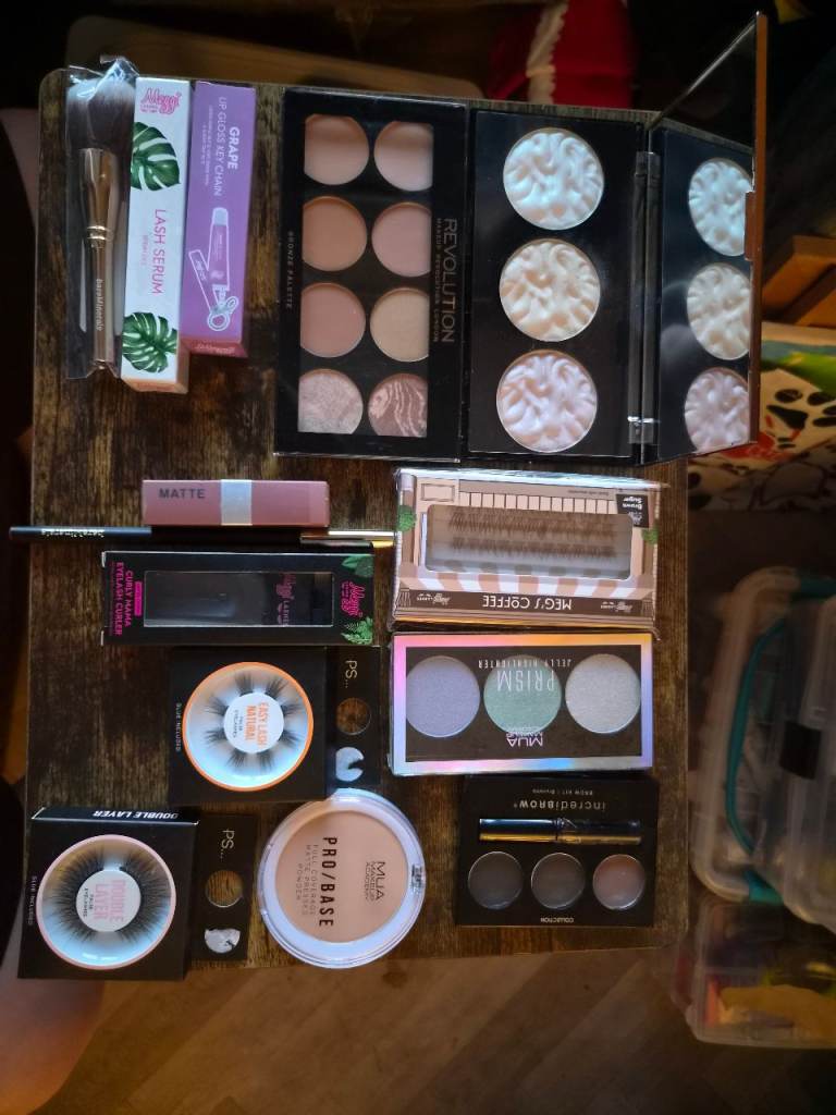 Selection of New Make-up Items & Palettes