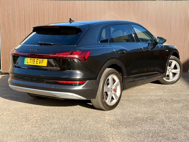 2019 Audi e-tron 55 SUV 5dr Electric Auto quattro 95kWh (408 ps) ESTATE ELECTRIC Automatic