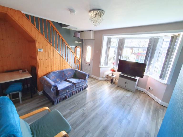 2 Bed House Medium Term Accommodation (Temp) Includes Bills Rental Belfast - Available 19th Jan 2026