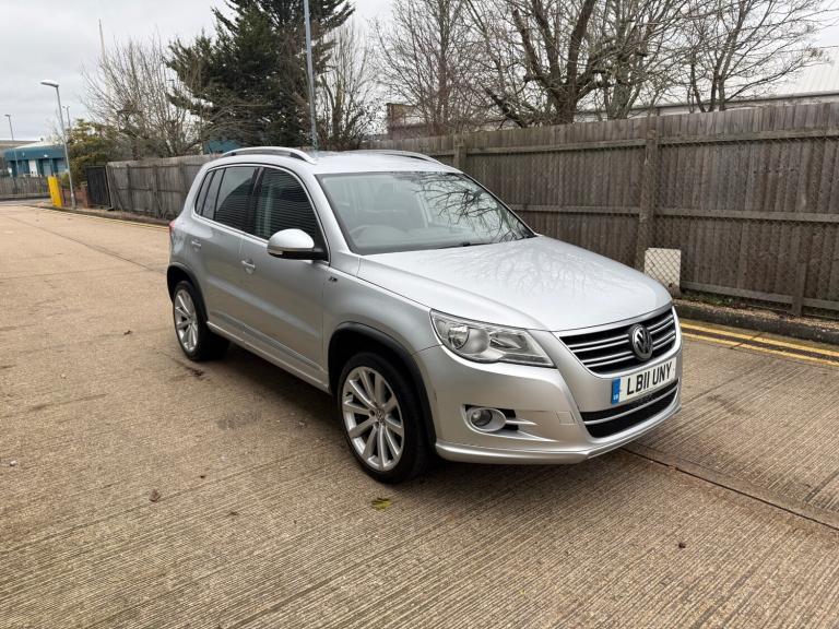2011 Volkswagen Tiguan 2.0 TDi R-Line 5dr DSG ESTATE Diesel Automatic
