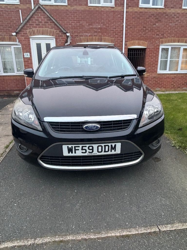 Ford focus 1.6 petrol in excellent conditions.