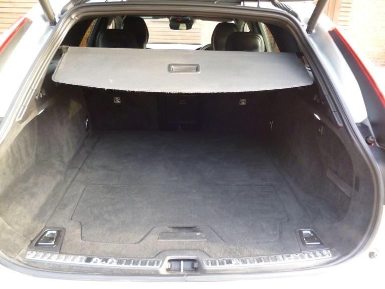 2020 Volvo V90 2.0 D4 R-Design Plus Auto Euro 6 (s/s) 5dr ESTATE Diesel Automatic