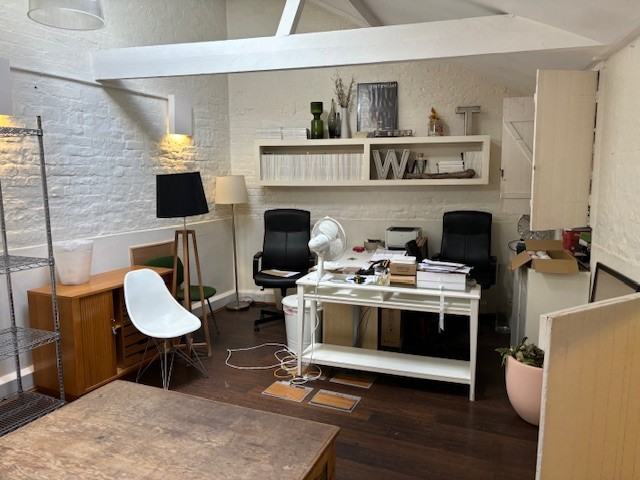 Truly stunning 4 person office in the heart of Clapham Old Town