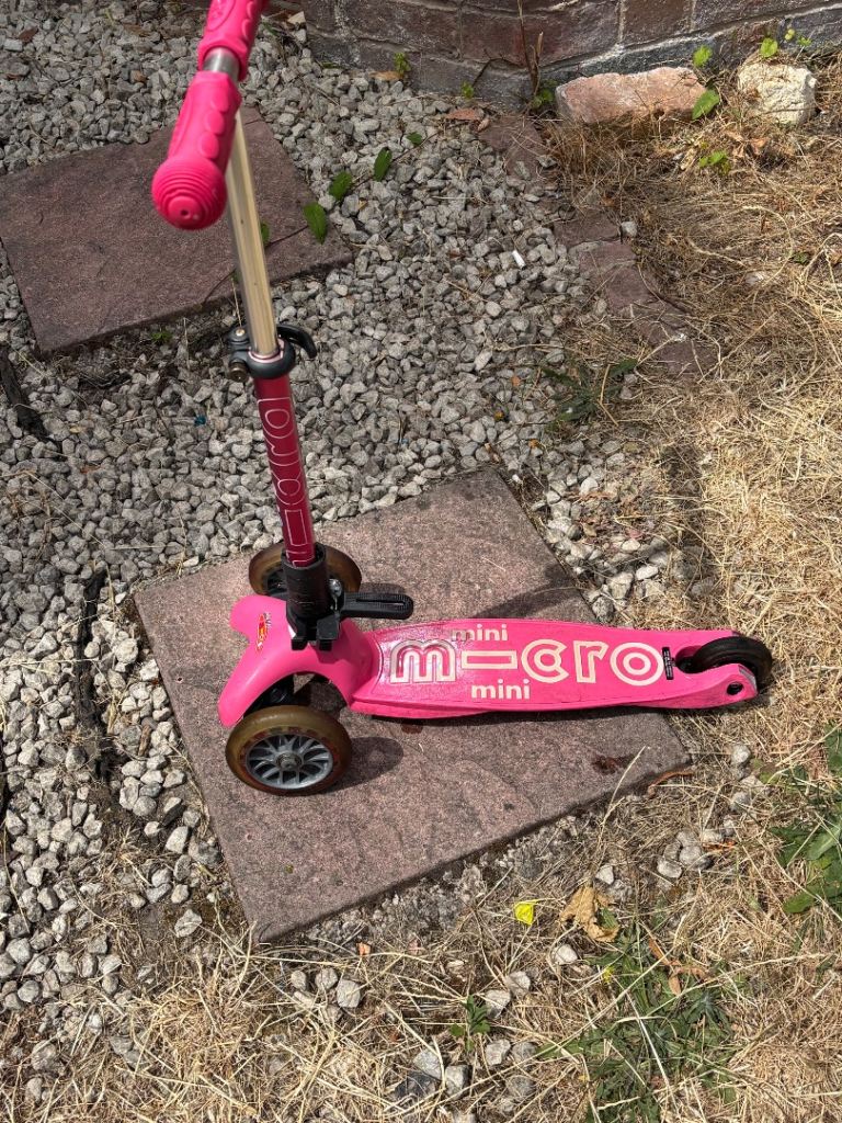 Mini Micro Pink Scooter
