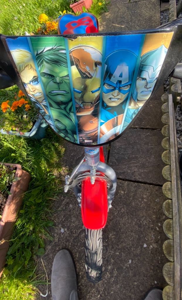 Kids Avengers Bike – Good Condition
