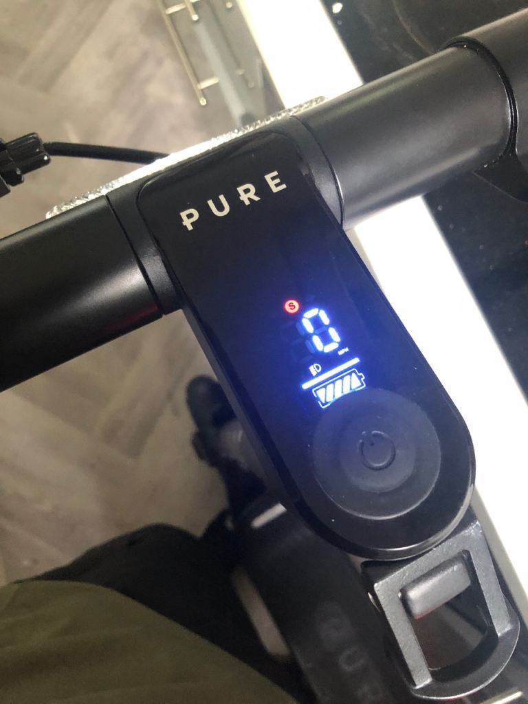 Pure Electric Scooter – Black, Good  air 3 