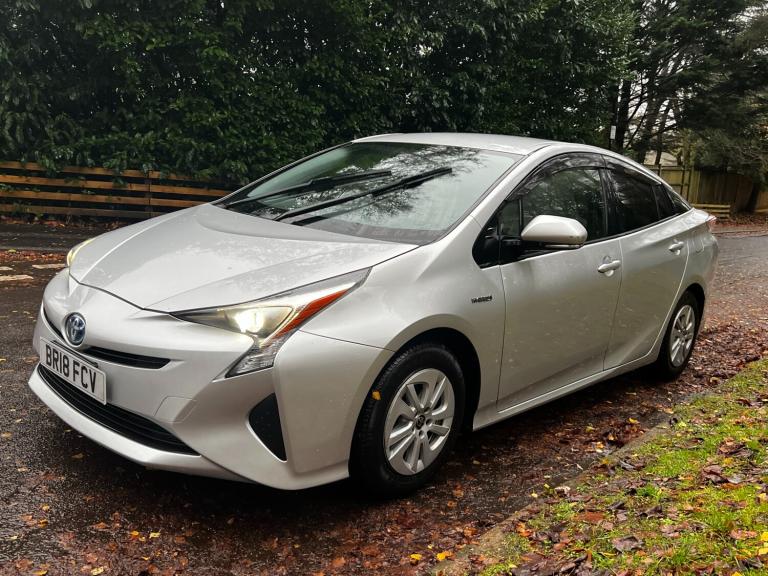 2024 Toyota Prius  HYBRID ELECTRIC Manual