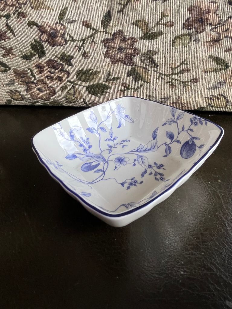 Wedgwood Bicentenary Blue Plum Square Trinket Bowl