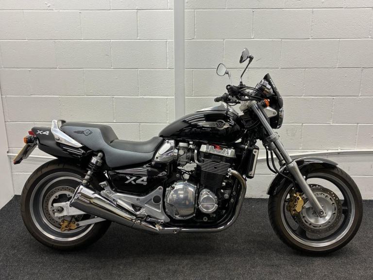 HONDA CB1300 X4 ** LOW MILEAGE - NATIONWIDE WARRANTY - 12 MONTHS MOT **
