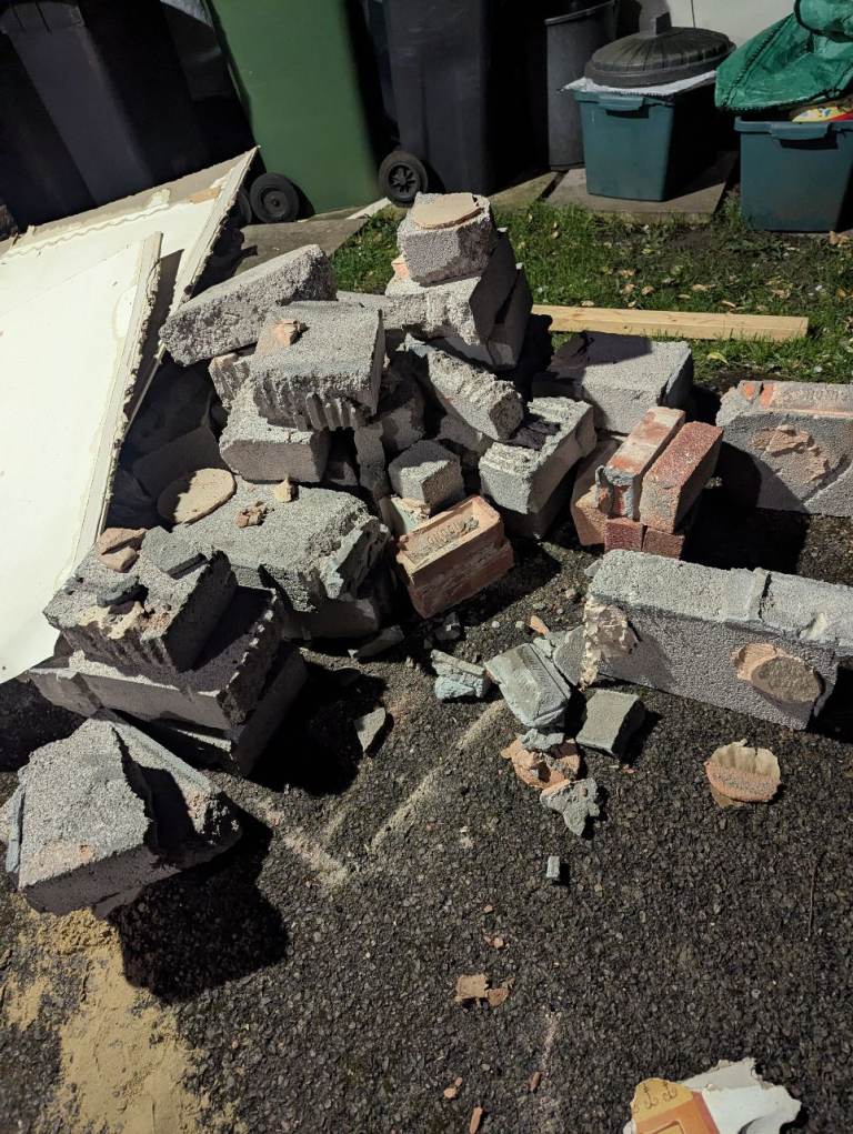 Free to collect - Breeze blocks offcuts