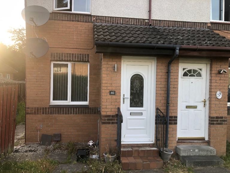 2 bed main door flat for rent 