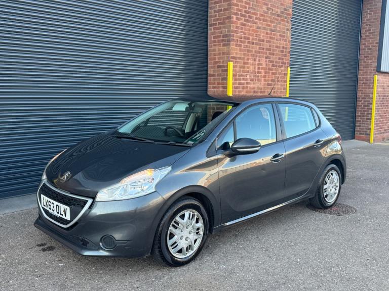 2013 Peugeot 208 1.4 HDi Access+ 5dr HATCHBACK Diesel Manual