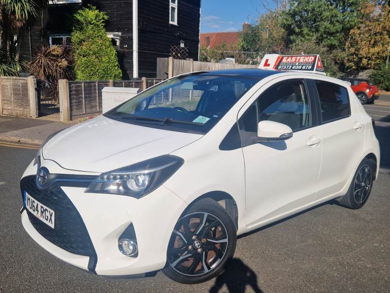 Manual driving lessons 