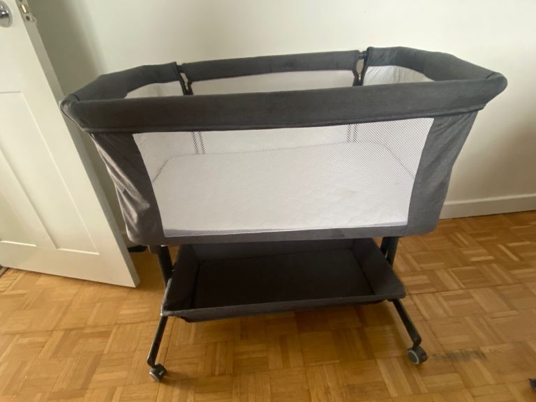 Red kite cosy sleep next to me cot