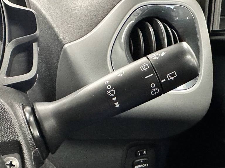 2020 Toyota AYGO 1.0 VVT-i X-TREND FUNROOF X-SHIFT AUTO FIVE DOOR 70 BHP Hatchback Petrol Automatic