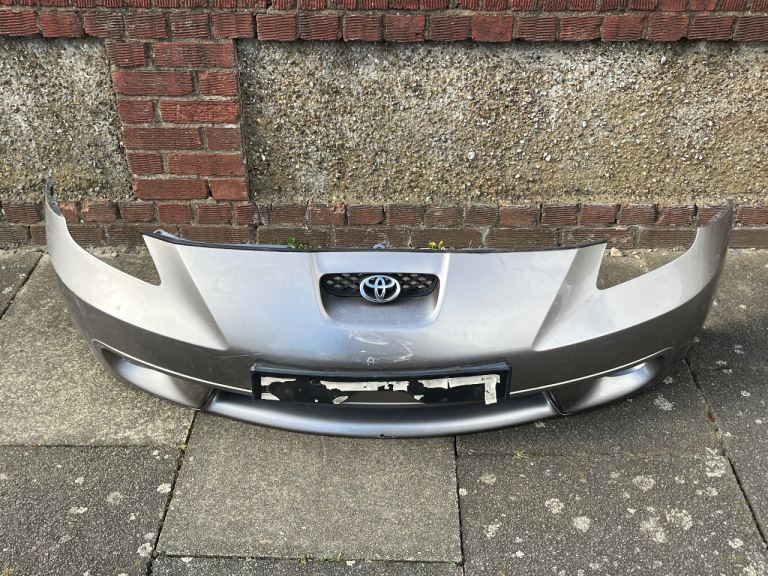 Toyota celica 2003 front and back bumpers