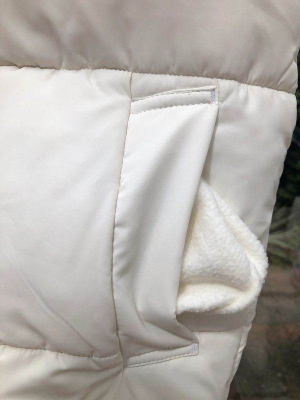 Monki ivory puffer vest XXS UK 4/6 VGC