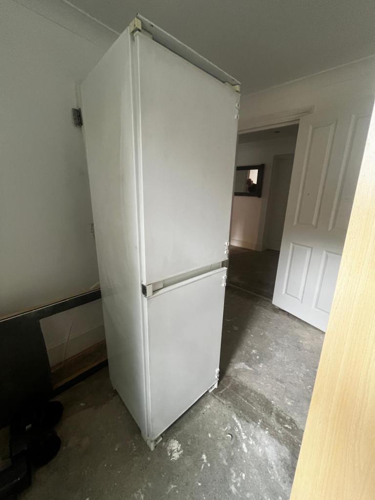 Fridge/ freezer for sale