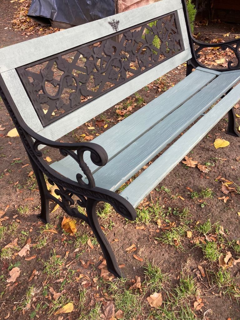Garden Bench with Cast Iron Frame – Good Condition