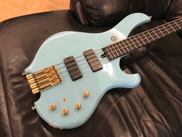 Maruszczyk Frog 4a Headless 4 string bass guitar - Baby Blue, 2023, as good as new