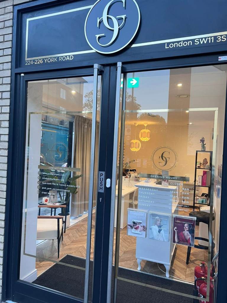 image for Aesthetics / Beauty / Treatment Rooms / Nail Desk / Pedicure Station to Rent