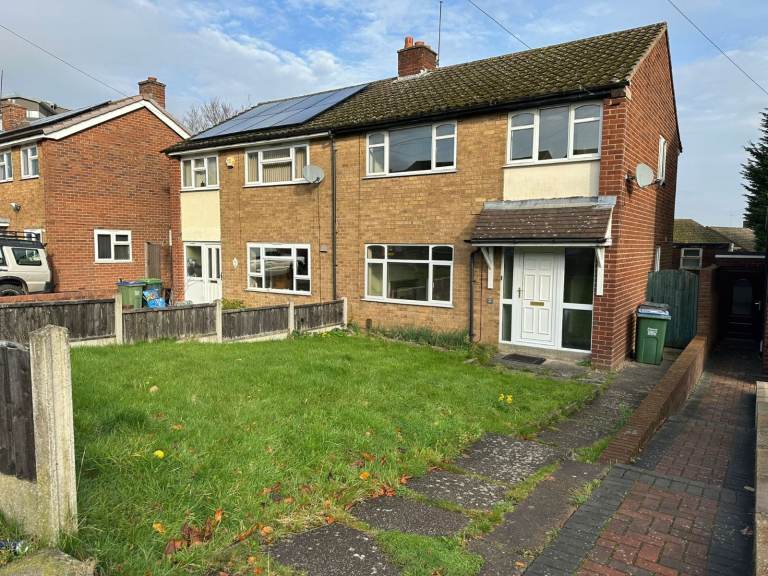 *B.C.H*-3 Bed Semi Detached Home-Badsey Rd, OLDBURY-Walking Distance to St James Primary School