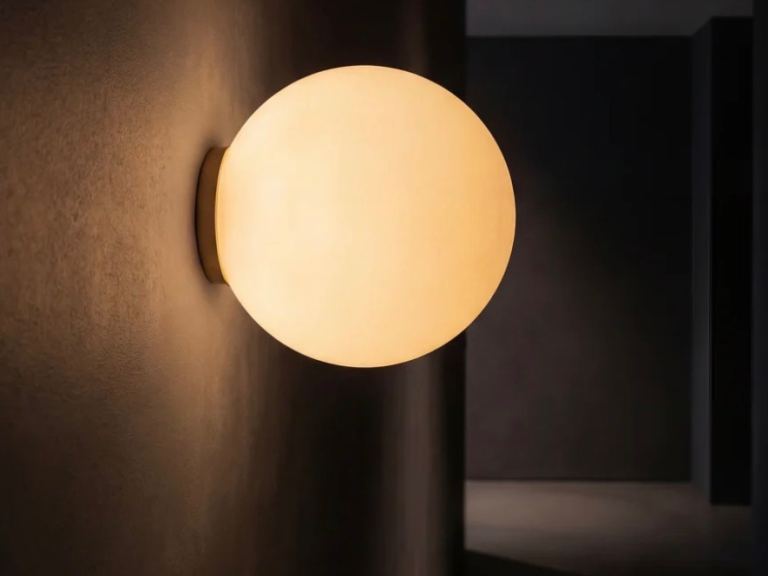 4x Modern Globe Wall Sconce Light – NEW Condition