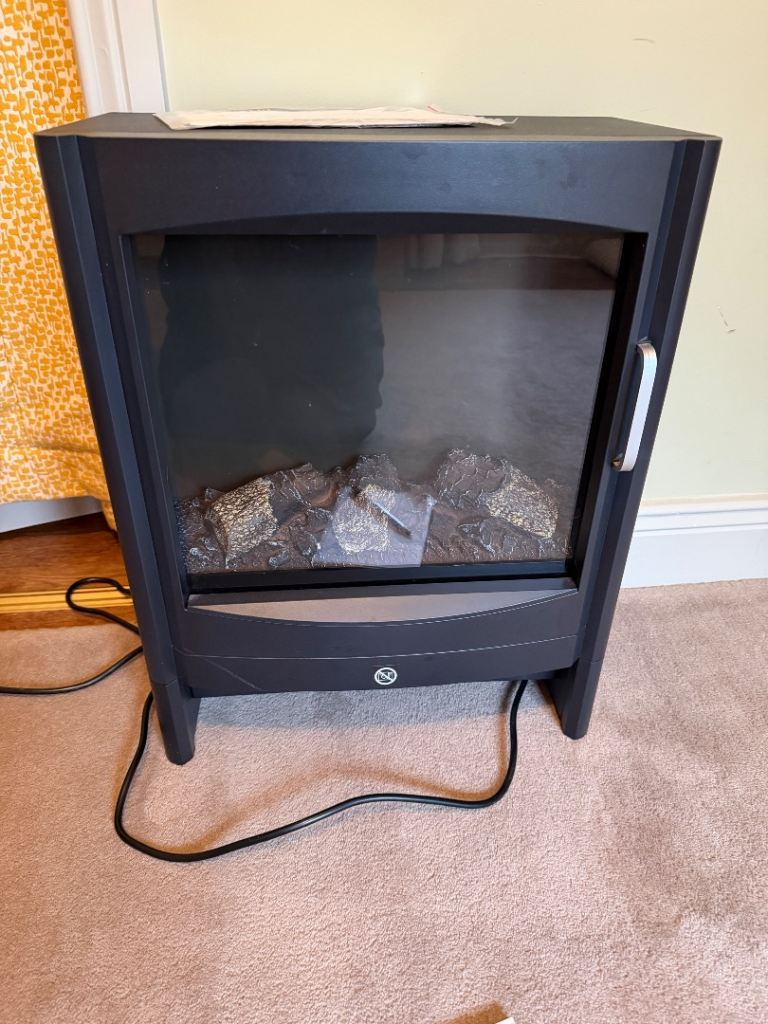NEW SUREFLAME ADAM RESTON BLACK ELECTRIC STOVE