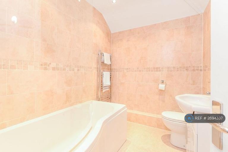 1 bedroom in Wellbury Terrace, Hemel Hempstead, HP2 (#2694337)