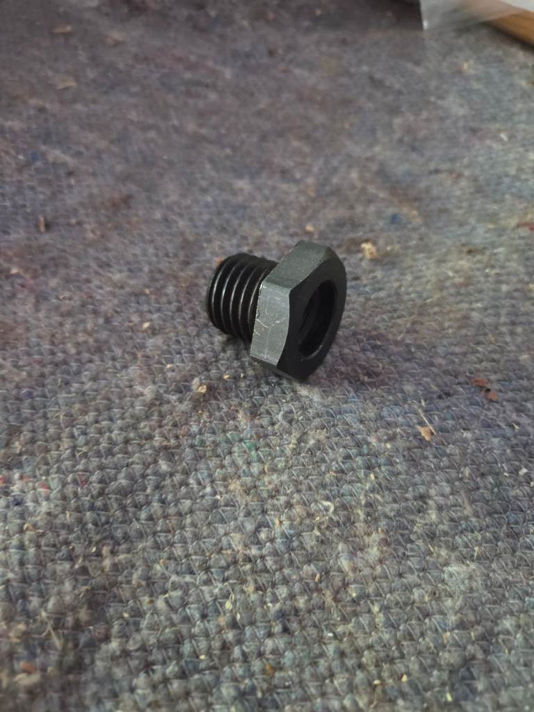 Thread Adaptor 3/4 inch  x 16tpi to 1 inch x 8tpi woodturning lathe Axminster